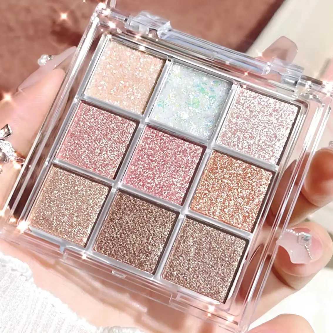 Dim light fine flash fluorescent lamp dazzling intelligent eye shadow palette Persistent color development sweat and waterproofW241212