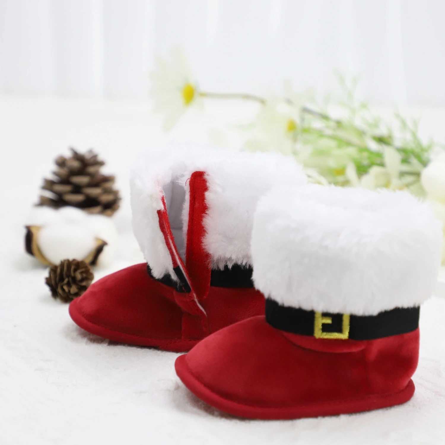 Boots Baby Toddler Shoes Christmas Cute Plush Heart Warm and Non-Slip Suitable for Festival Party Wear Winter Style H241212