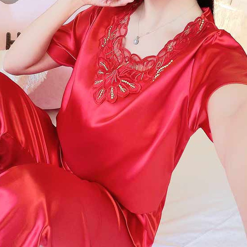 B495-Spring and autumn women's ice silk pajamas women's summer short-sleeved nine-point pants new large size suits noble two-piece suits