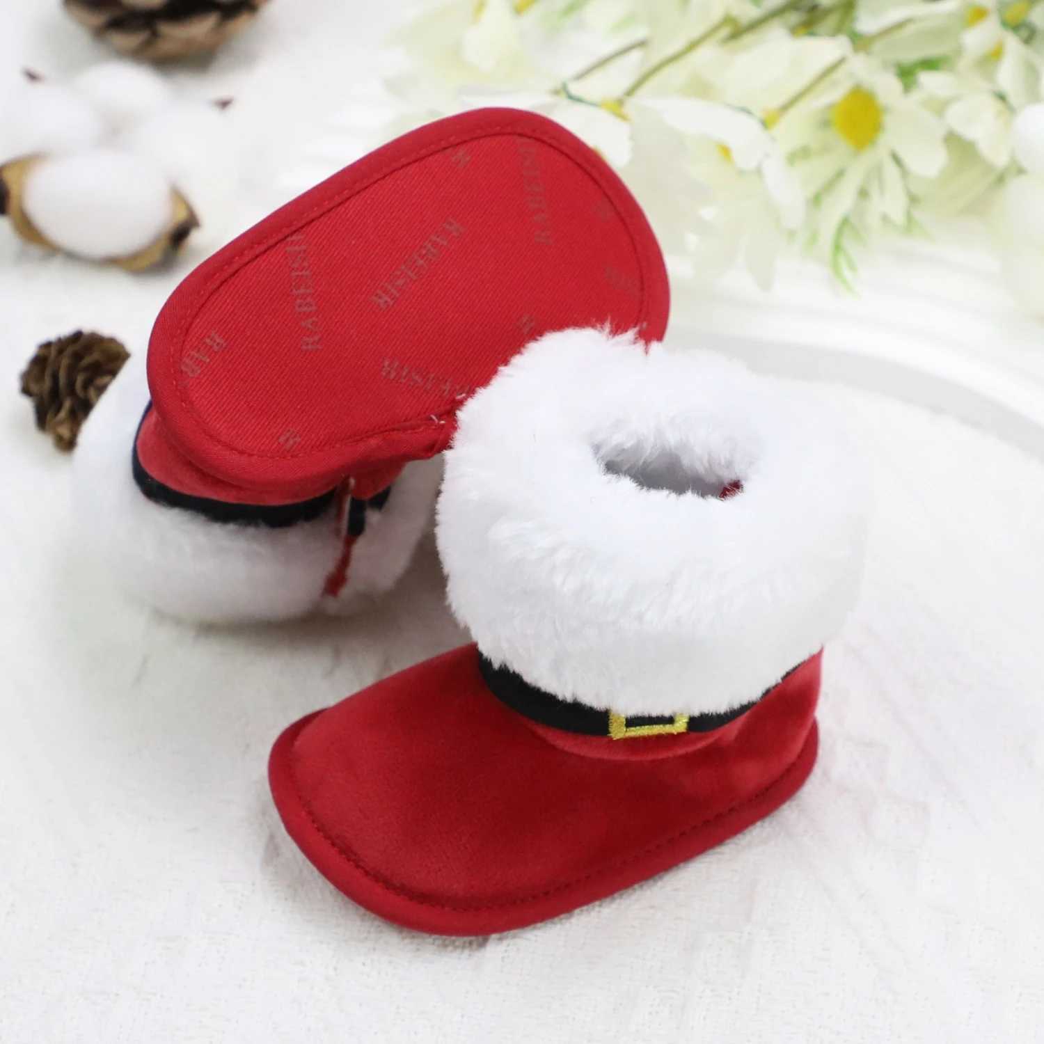 Boots Baby Toddler Shoes Christmas Cute Plush Heart Warm and Non-Slip Suitable for Festival Party Wear Winter Style H241212