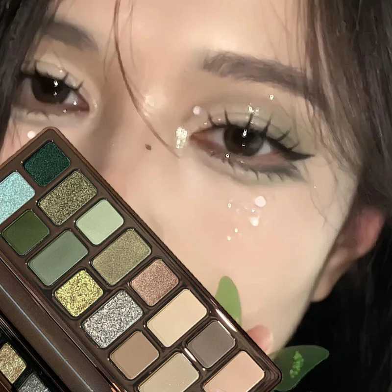 16 Color Green l Eyeshadow Makeup Palette Waterproof Lasting Diamond Glitter Eyeshadow Sparkling Crystal Eye Makeup CosmeticW241212