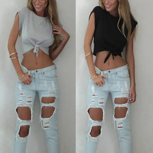 Chic Women's Cotton T-Shirt with Cropped Fit - Versatile Black and White O-Neck Design