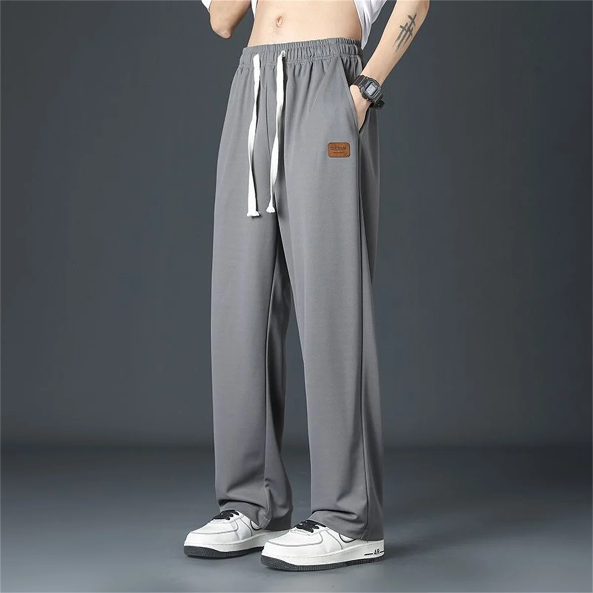 Black Straight Pants for Mens Summer Wide Leg Casual Harajuku Student High Street Trousers Gray Cool Sweatpants 241203Z