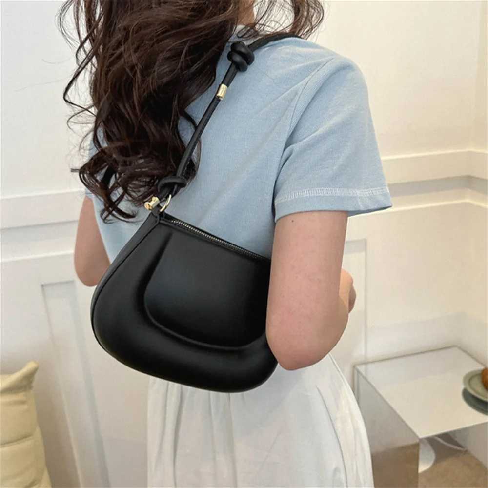 Soft Pu Ladies Leather Crossbody Bag Wen Purple Underarm Bag Solid Color Handbag Fi Design Girl Small Shoder Bags Z250514