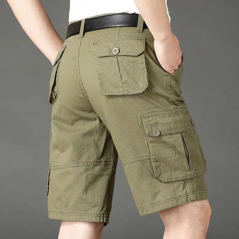 Large mens oversized cargo shorts are a must-have for summer outdoor mens streetwear fashionable solid retro casual sports shorts 44 241211