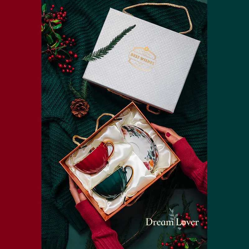 Ceramic New Bone European Light Luxury Coffee Cup and Sauce Set Vintage Flower Tea Cup Wedding Gift Accessories Gifts Y241211