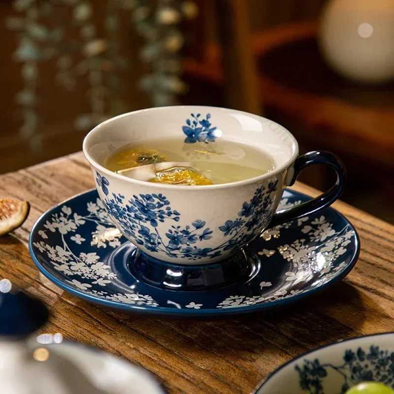 Vintage Chinese style ceramic coffee cup lamp luxury coffee shop exquisite tea cup unique coffee cup and plate set gift Y241211