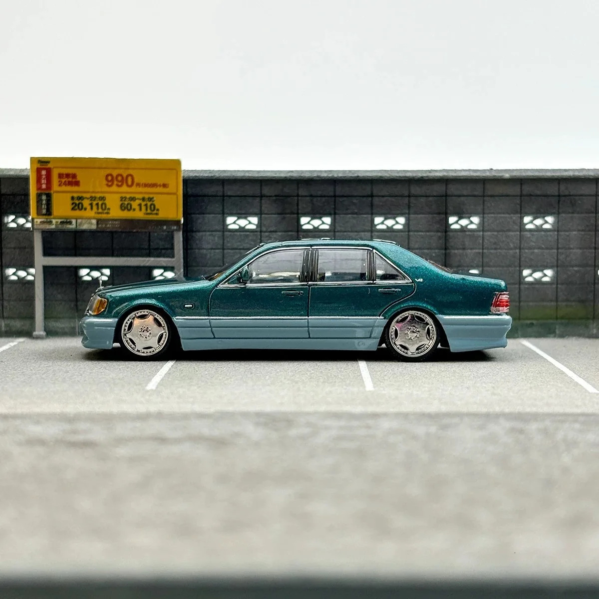 StreetWeapon 1/64 Bens S Class W140 two-color car paint alloy model 241212