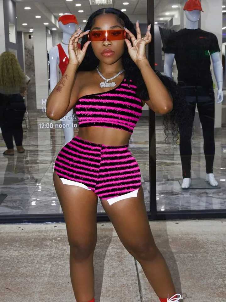 Women's Two Piece Pants LW Black And White Striped Fluffy Knitted Two Pieces Shorts Suits SXY One Shoulder Crop Top Side Split Patchwork Shorts 2