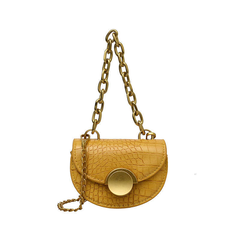 Internet celebrity accessory small women's stone patterned chain saddle air cushion mouth red envelope niche crossbody bag 2024 new casual versat