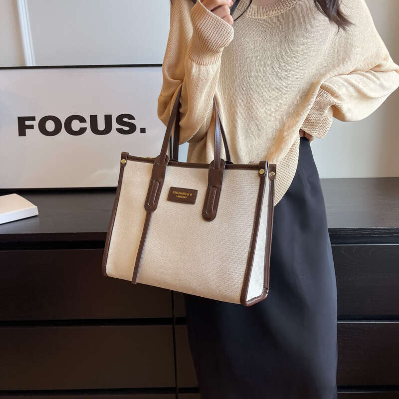 Large Capacity Hand-Held Women's New Trendy Canvas Contrasting Tote Daily Commuting Single Shoulder Crossbody Bag, Fashionable Quality Classic