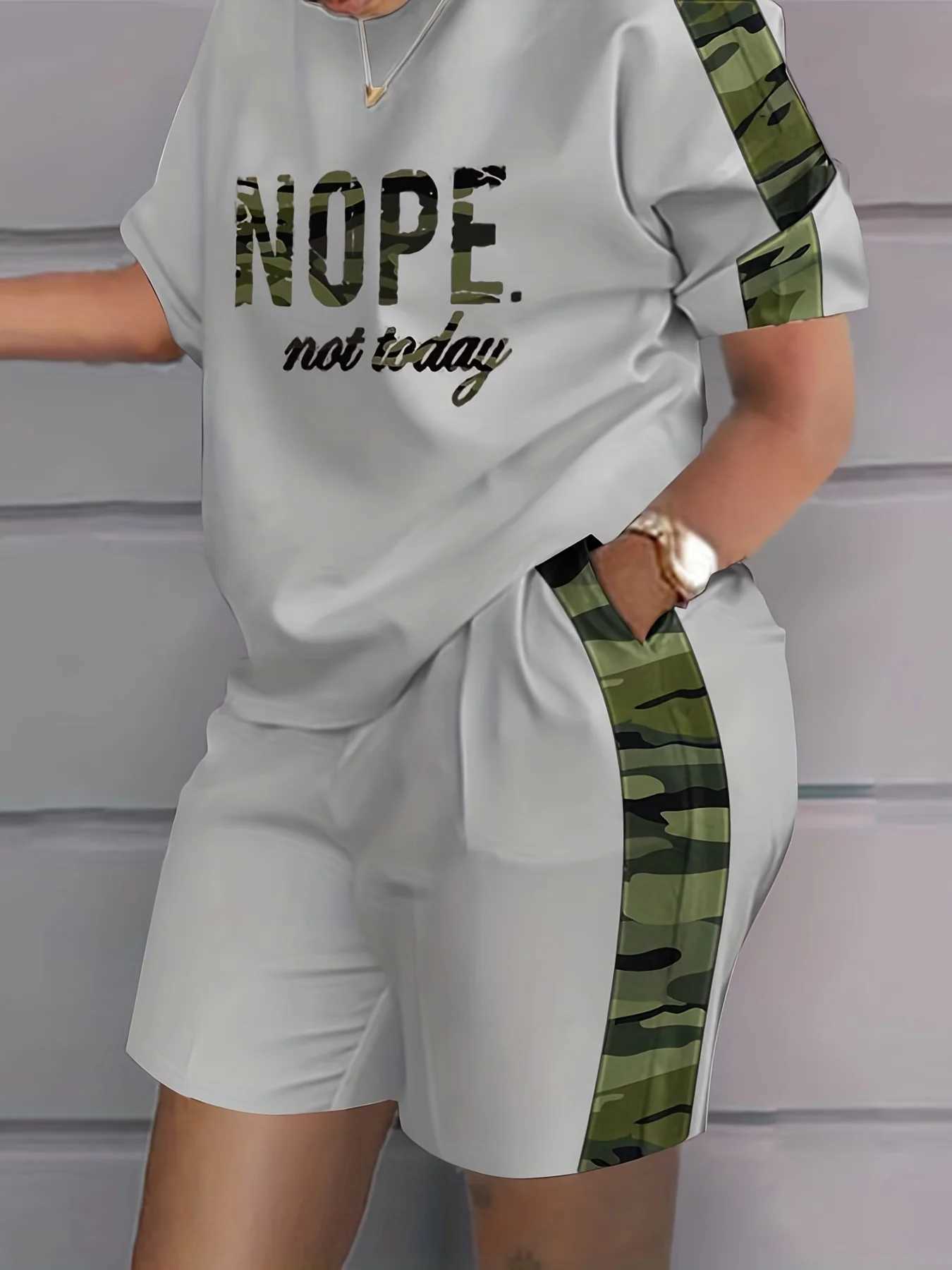 Women's Two Piece Pants Plus Size Outfits Two Piece Set Womens Plus Letter Print Contrast Panel Short Slve T Shorts Outfits 2 Piece Set Y241213SV