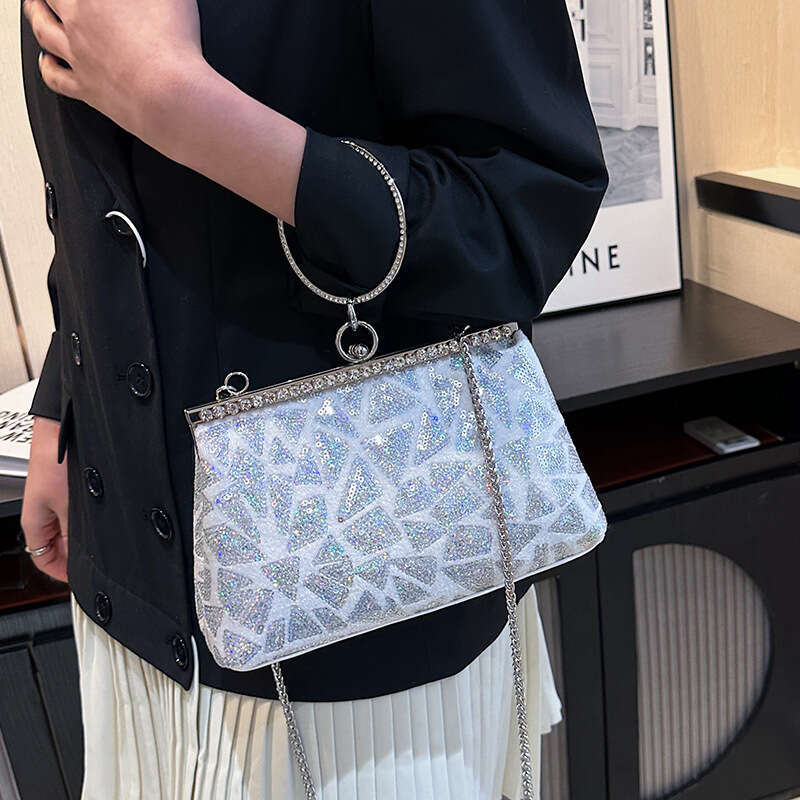 Bag women in 2024, with high-end feel a clip on handle. Small square bag for niche evening wear, dinner party single shoulder crossbody bag. 2024 new 