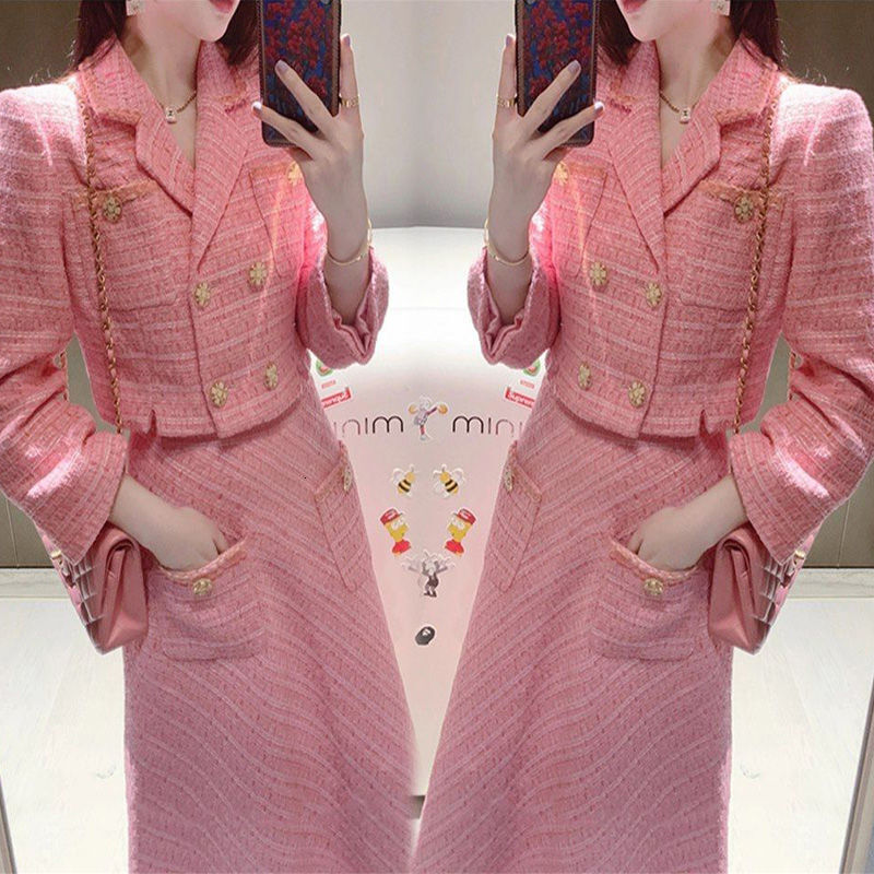 Fashion Casual Women's Autumn And Winter New Korean Version Age Reducing Top High Waist Half Skirt Two-Piece Set