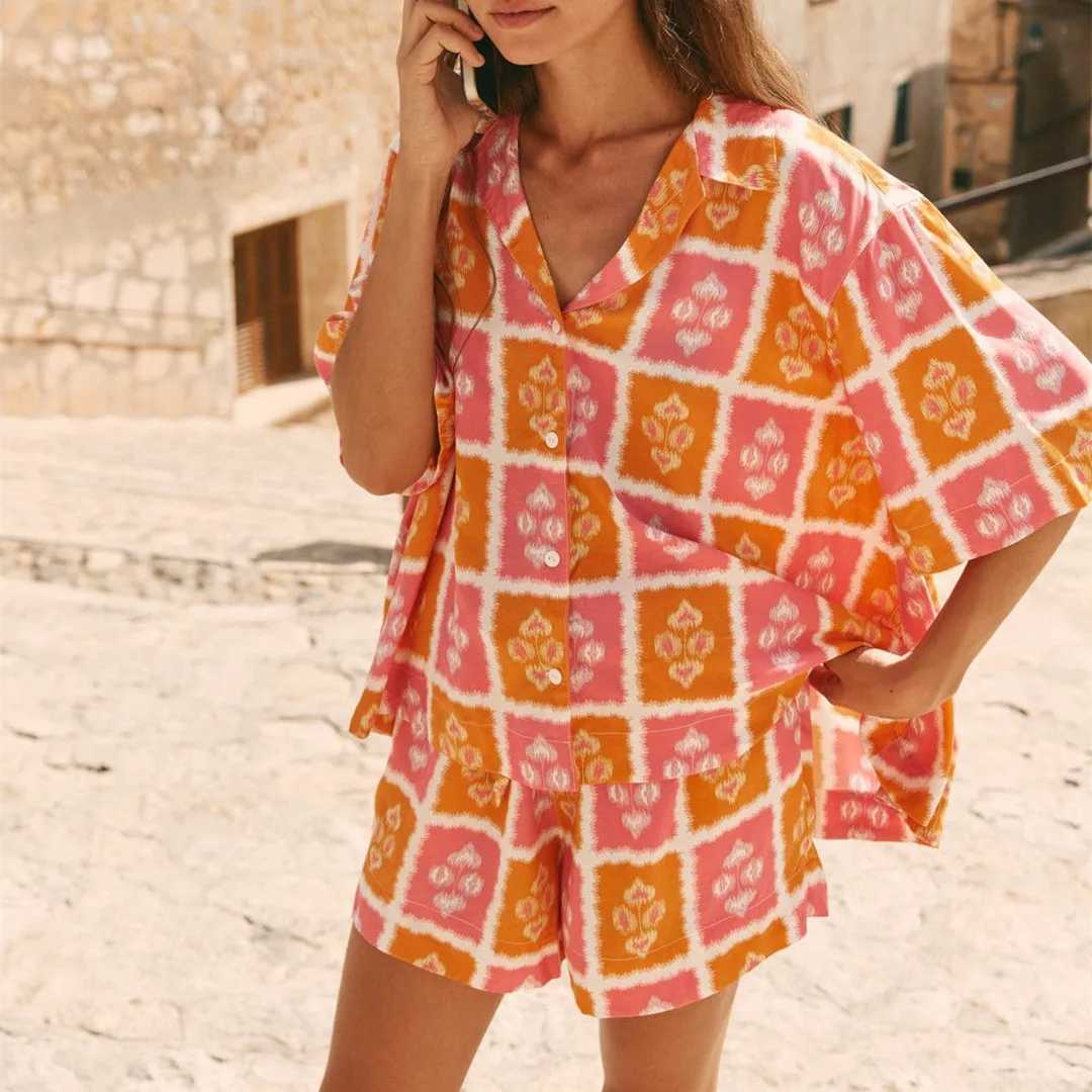 Women's Two Piece Pants Hirigin Women Graphic 2 Piece Outfit Short Slve Button Down Shirt Printed Lounge Shorts Sets Vintage Summer Beach Wear Y2
