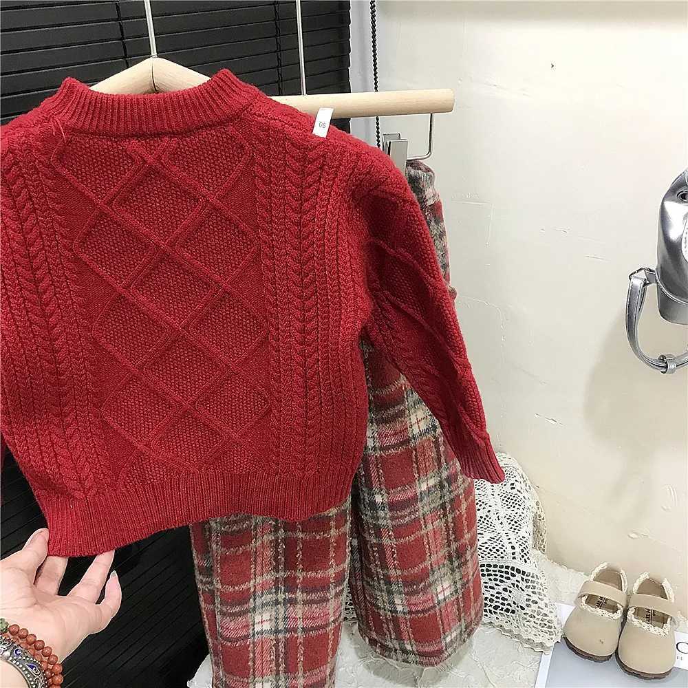 Winter little girl 2PCS clothing set cotton thick Christmas sweater set loose and velvet warm plain straight pants childrens girl set W241213