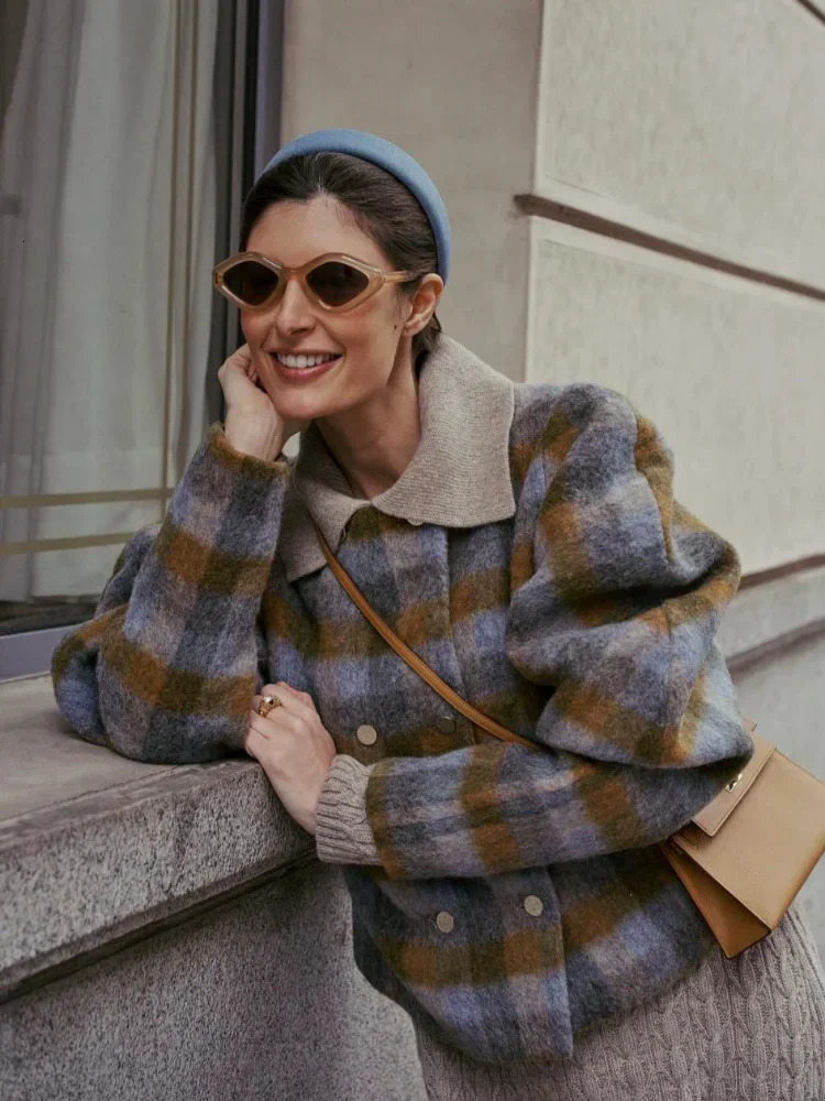 Chic Plaid Round Neck Woolen Blends Puff Sleeve Coat Women Vintage Doublebreasted Jackets Autumn Winter Female Coats 241213