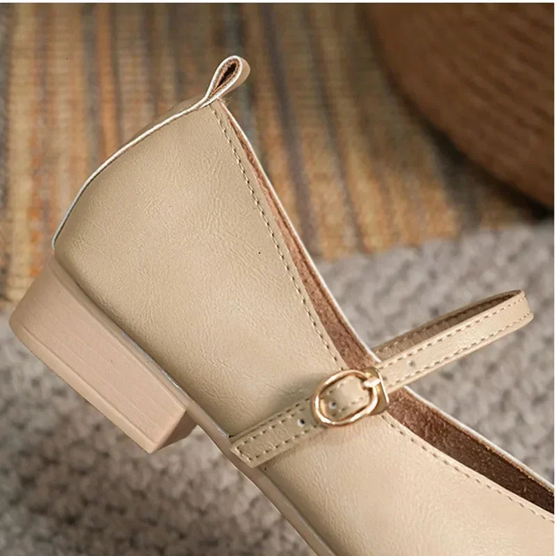 Womens Spring Casual Square Toe Low Bottom Lolita Apartment Ballet Dancer Red Elegant French Retro Buckle Mary Jens 241213