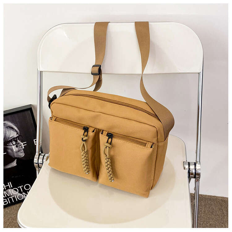Fashionable And Versatile Large Capacity For Women's New Commuting Shoulder Niche Minimalist Bag, Waterproof Bag