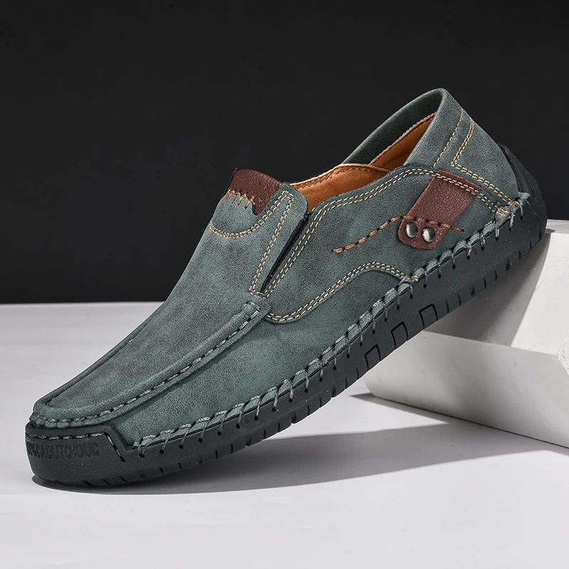 Handmade Leather Men Shoes Casual Comfortable Men Slip On Leather Loafers Men Flats Moccasins Tooling Shoes Man 241213