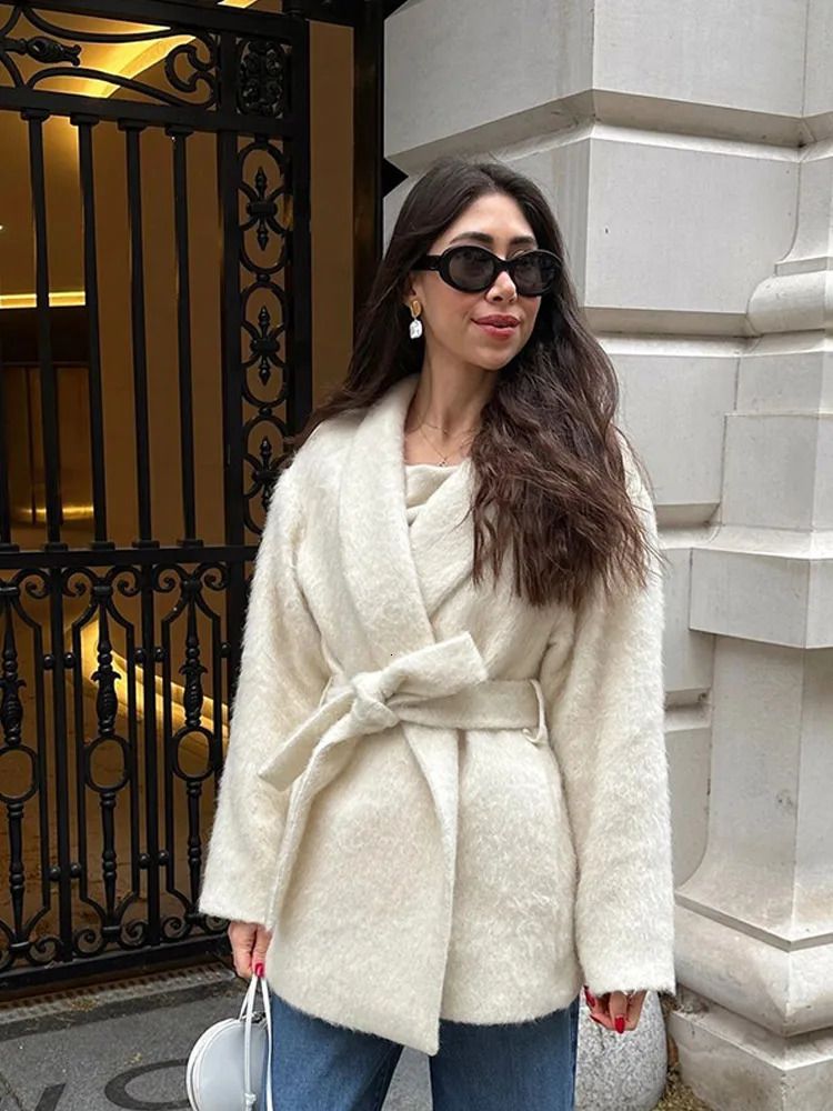 Classic White Lace Up Belted Wool Blends Coats Womens Elegant Solid Loose Warm Jackets Female Winter High Streetwear 241213