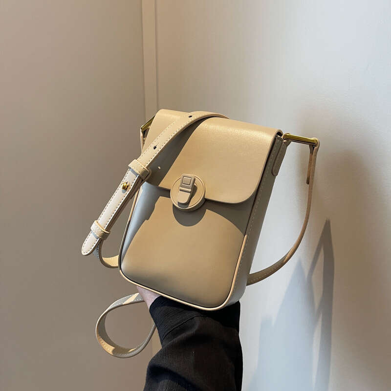 Fashionable Vertical Mobile Phone Small Square Women's New Trendy Korean Version, Simple And Stylish, High-End Sense, Single Shoulder Crossbody B
