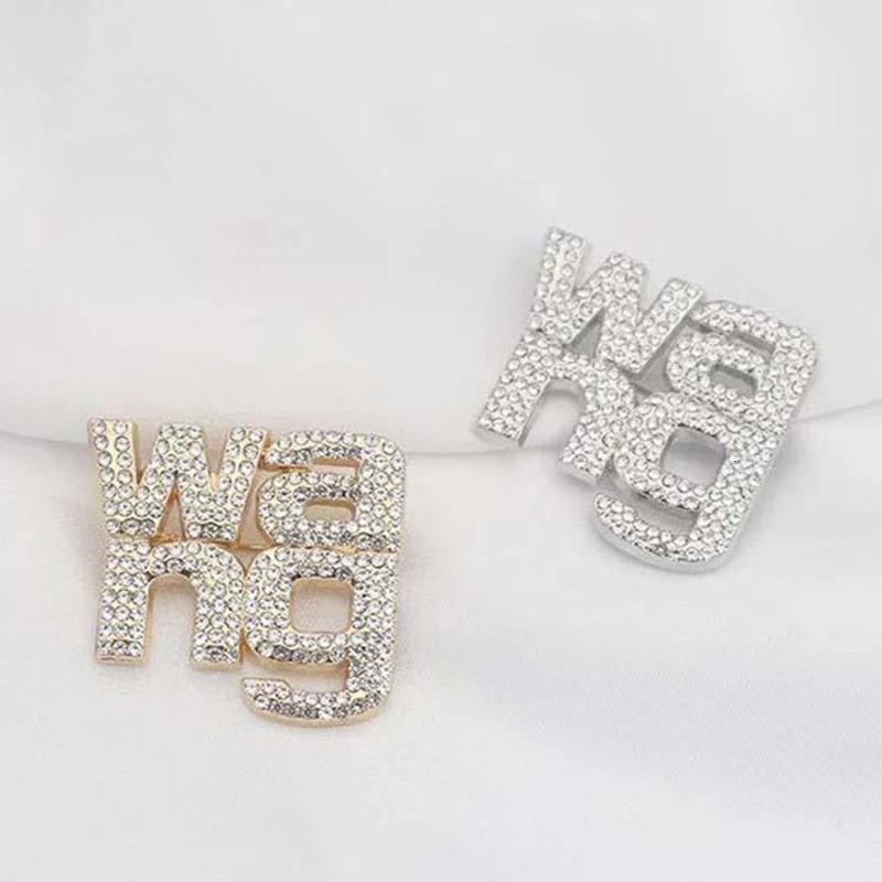 Vintage letters Brooches retro king letters Brooches pin clothing tight corset ious shawl badge decoration accessories 241213