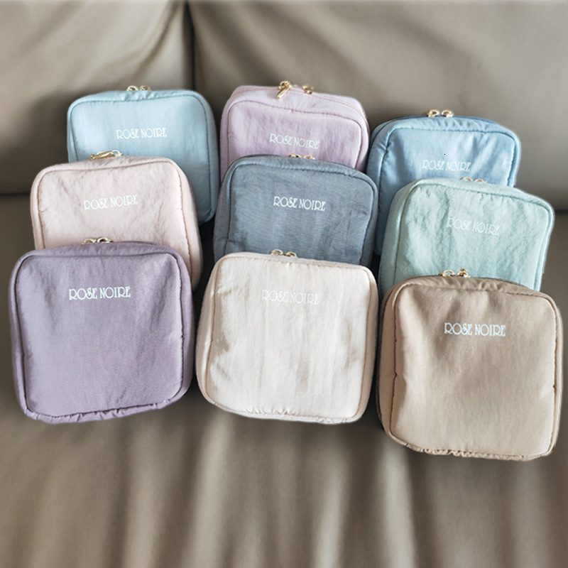 Makeup Toiletries Bag, Women's 2024 New Large Capacity, Simple Travel, Portable Small Storage Bag