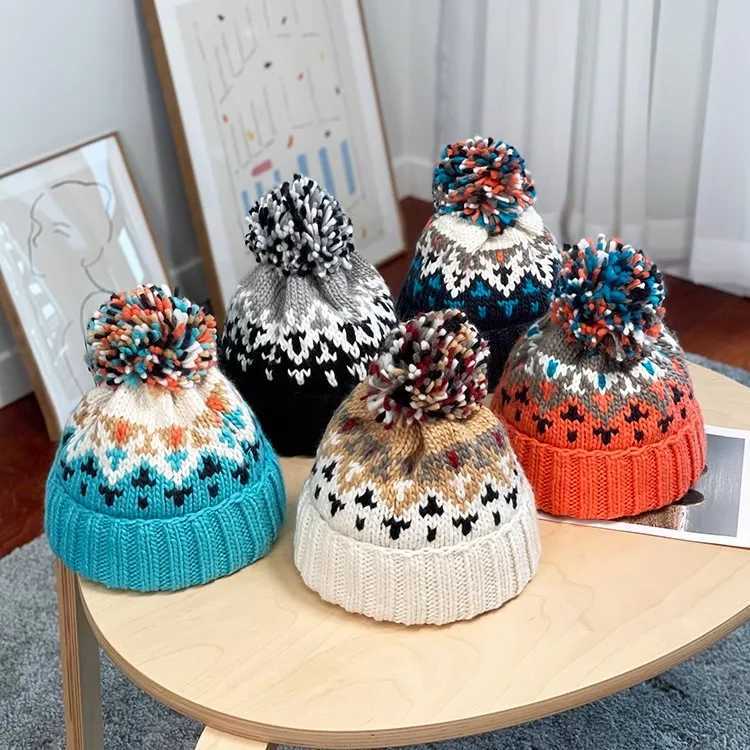 2024 Cute Print Embroidery Beanies Hats for Women Men Winter Wool Warm Fur Pompom Baggy Knit Hat Bonnet CapsXJ241213