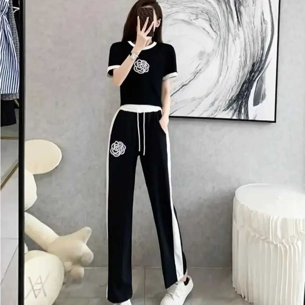 Women's Two Piece Pants Womens Short Slved Sports suit Small Fragrant Style T-shirt Crop Tops And Pants 2 Two Piece Set Summer New Clothing For W