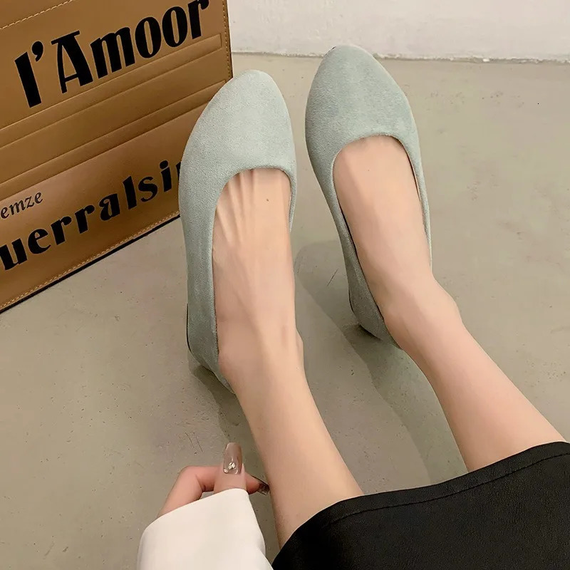 Womens casual round toe cute flat shoes Moasines ballet dancer church flat shoes womens suede elegant soft sole mom blue-green red shoes 241213