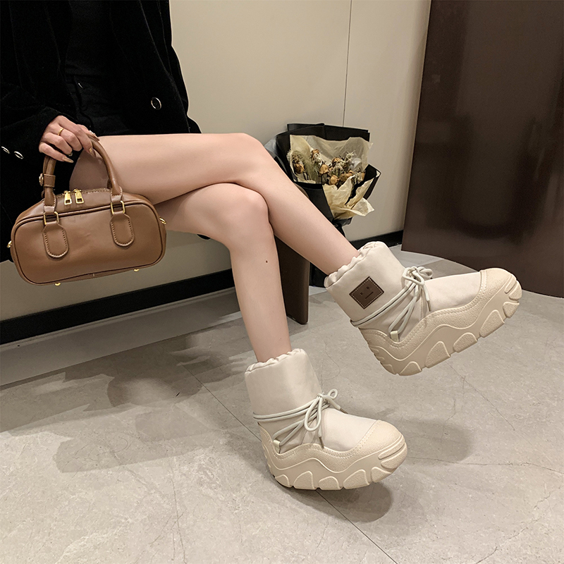 2025 Winter High cut Thick soled Anti slip Women's Snow Boots Designer Ankle Boots Tie up Warm High quality Cotton Shoes Waterproof Comfortable W