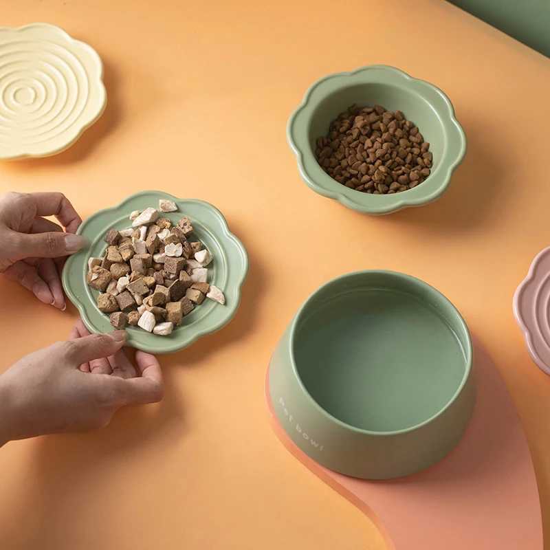 Cat Feeders Cat Ceramic Bowl 3 in 1Multifunctional Pet Food Water Snack Plates Bowls Small Dogs Meal Plate and Water Bowl Combination Set z241213
