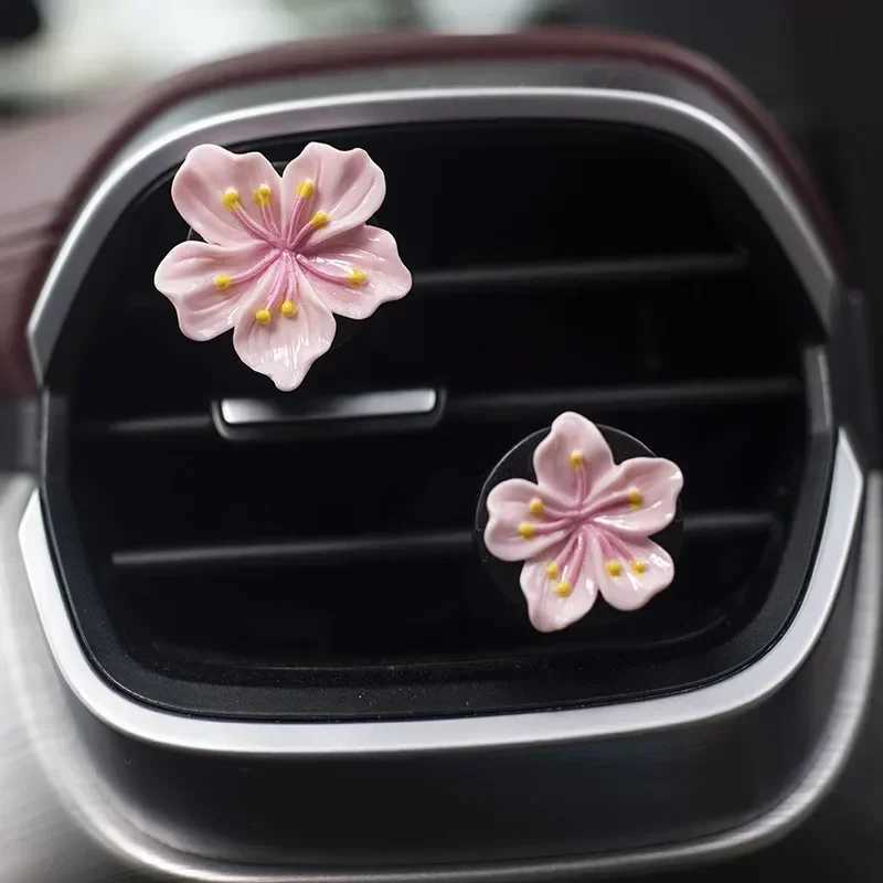 2pcs Car Perfume Clip Air Outlet Car Air ener Peach Blossom Aroma Diffuser Car Decoration Accessories AirXJ241213