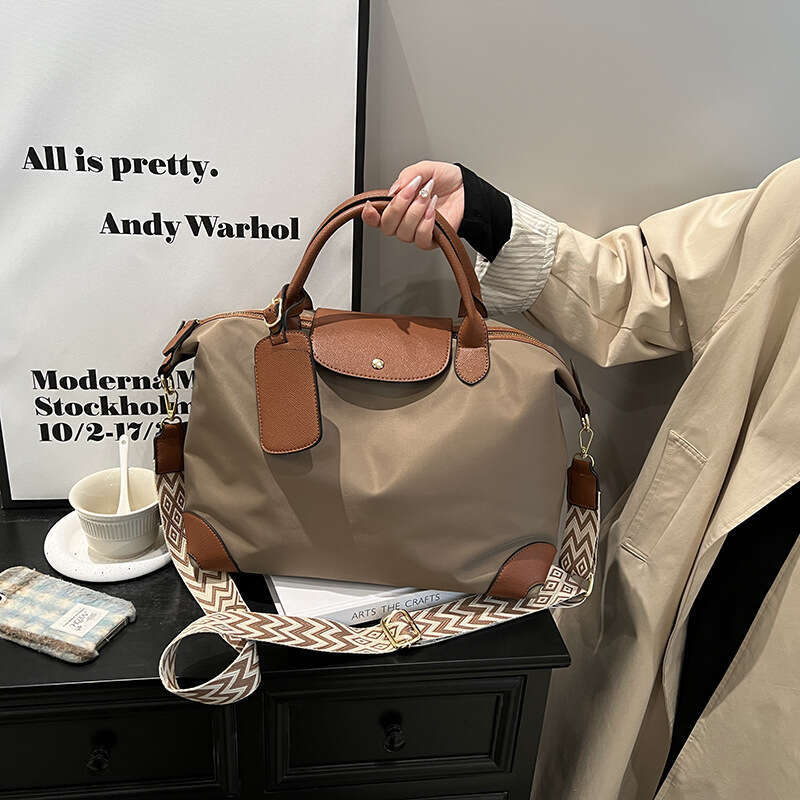 Large Capacity Casual Nylon Cloth Handbag For Women, Trendy, Lightweight, Waterproof, Commuting Shoulder Bag, Fashionable, Quality, Classic