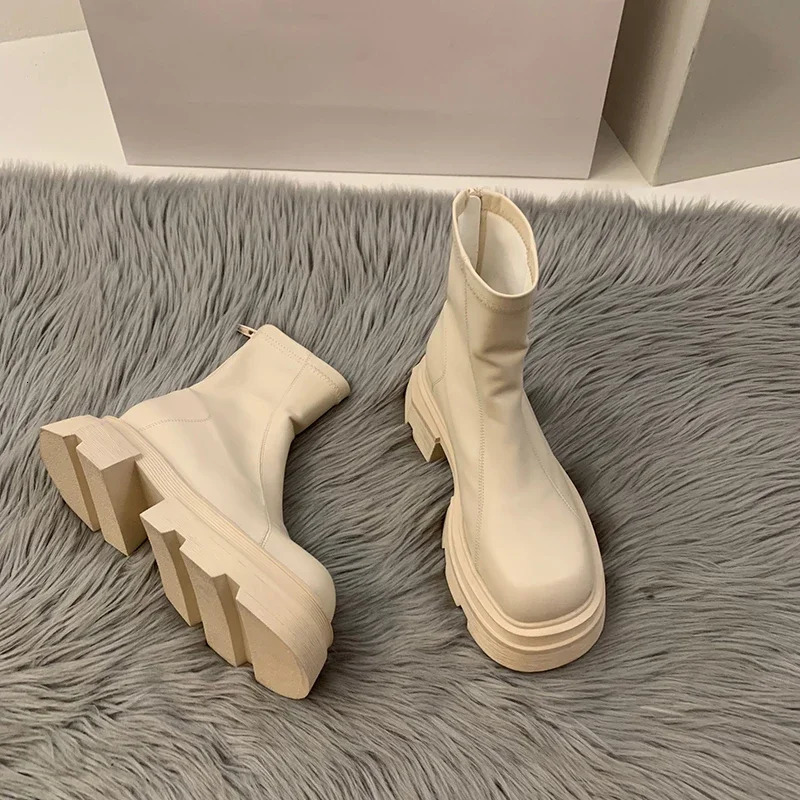 2024 Platform Heel Short Boots Womens Fashion Strap Zipper Ankle Boots Autumn Winter Womens Shoes 241213
