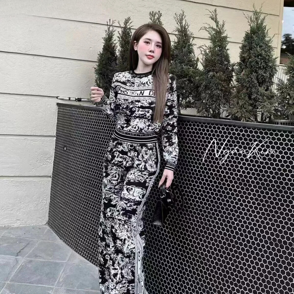 Autumn And Winter New Pullover Top Round Neck Letter Knit Wide Leg Pants Temperament Age Reducing Two-Piece Set