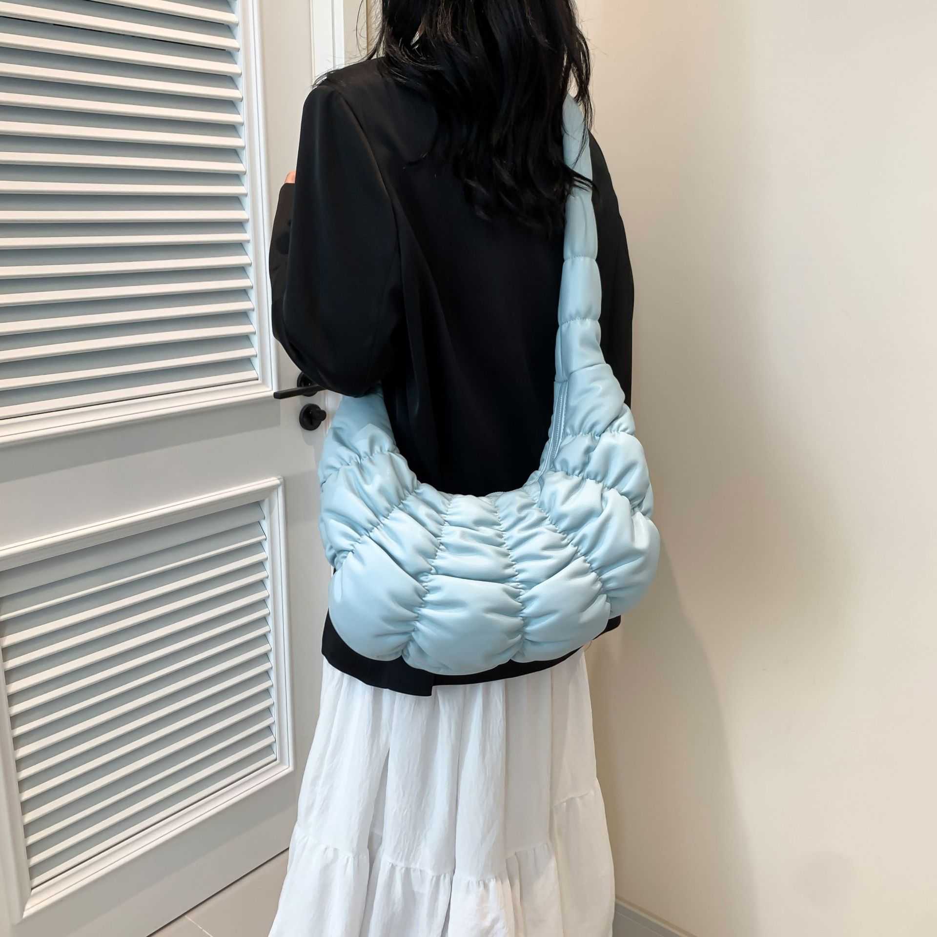 Kesong Bag new crossbody bag cow horn bag folded large capacity cloud bag shoulder bag dumpling bag half moon bag