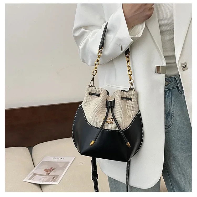 Handheld Bucket For Women New Fashionable Casual Shoulder Korean Version Niche Simple High-End Crossbody Bag Denim Casual