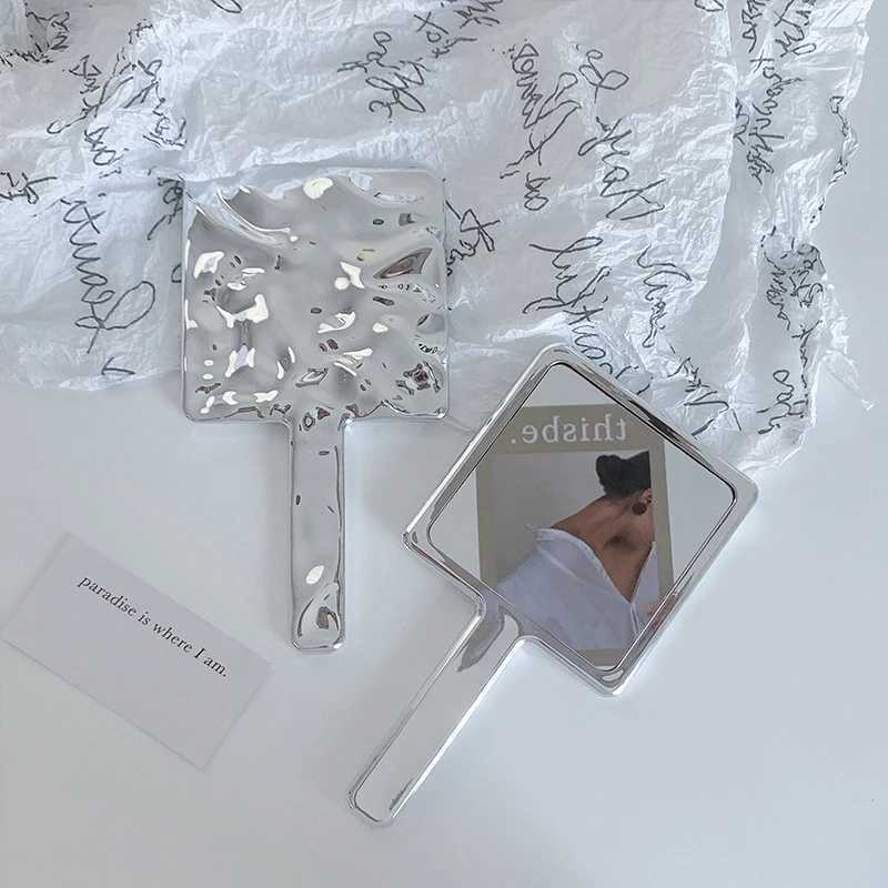 Luxury Handheld Cosmetic Mirror Ins Hand-held Desktop Makeup Metallic Mirror Vintage Beauty Mirrors Home Desk Decor Beaty ToolsXJ241213