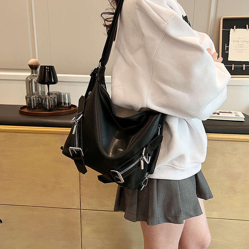 Small niche design commuting for women large capacity spicy girl style multi-purpose single shoulder crossbody bag 2024 new casual versatile fashion c
