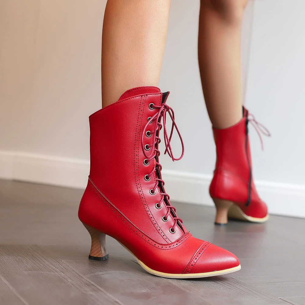 2024 Lace Heel Womens High Heels Strange Steampunk Boots Victoria Ankle Boots Womens Pointed Thick Sole Short Boots 241213