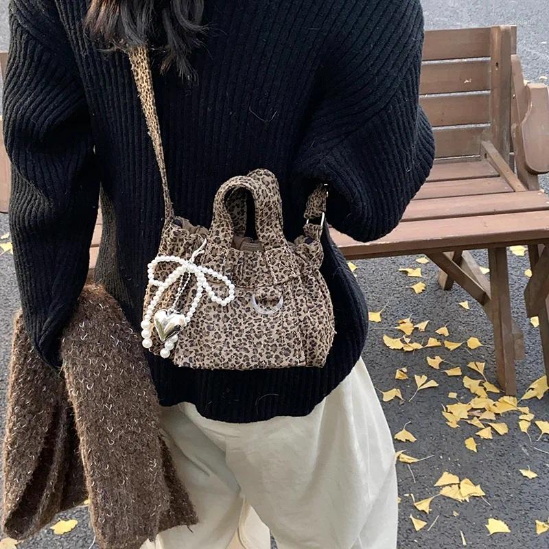 2025 NEW Totes CANVAS Leopard Print High Quality Shoulder Bag Large Capacity NO Zipper Fashionable Handbag Soft Commuting Crossbody zhanyishengli
