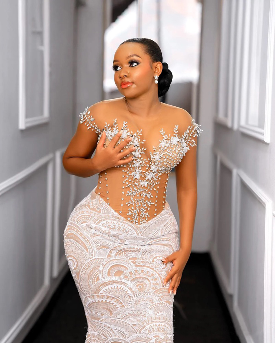 2024 Plus Size Mermaid Wedding Dresses Bridal Gowns for Bride With Detachable Train Illusion Sheer Neck Beaded Lace Ruffles Wedding Gowns for African 