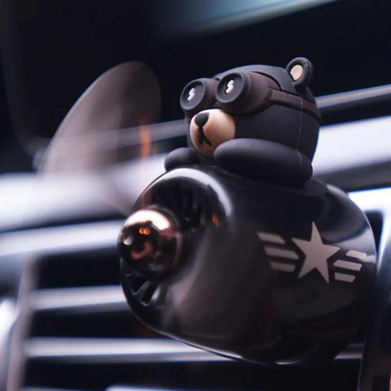 72KM Car Air ener Bear Pilot Auto Accessories Interior Perfume Diffuser Rotating Propeller Outlet Fragrance Magnetic DesignXJ241213