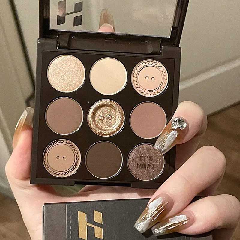 Eyeshadow Palette Travel Size Long Lasting Neutral Nude Eye Make Up Palette Colorful Pigmented Eye Makeup Cosmetics Hot Sale W241213