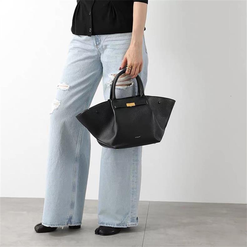 Niche Design Autumn And Winter New Casual Versatile Frosted Suede Belt Buckle Portable Bat Shoulder Armpit Women's Bag PU Cartoon