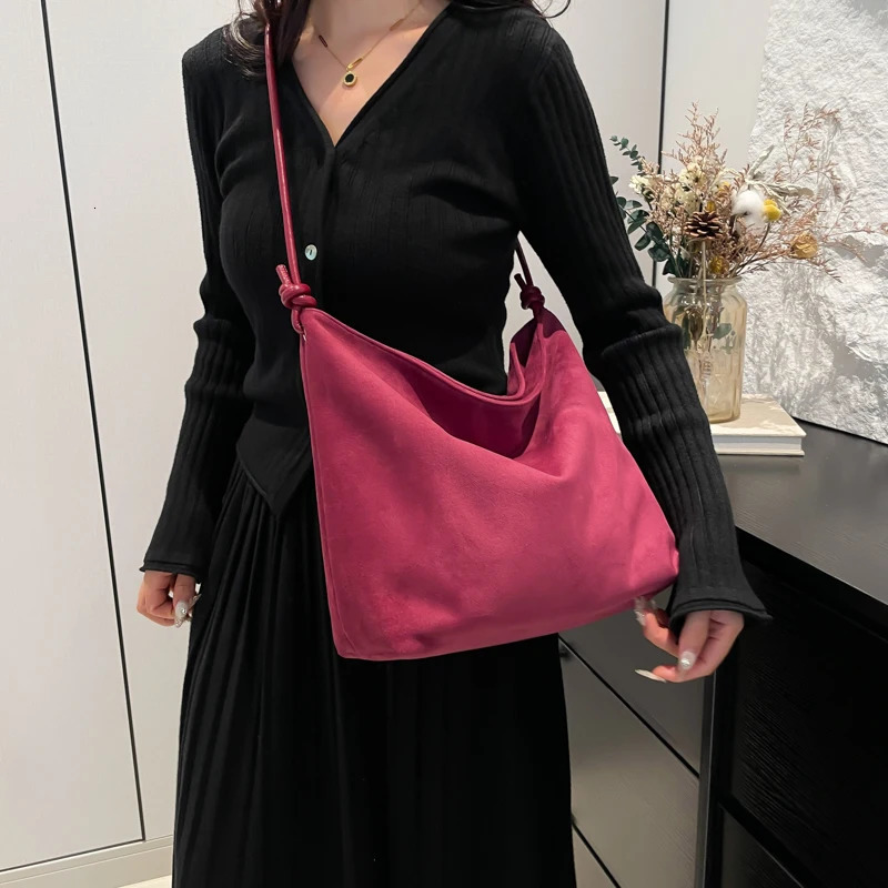 Suede Bag for Women Faux Suede Tote Hobo Bag Vintage Womens Bags Trendy Shoulder Bags Winter Fall Retro Handbag Purse Work Bag 241212