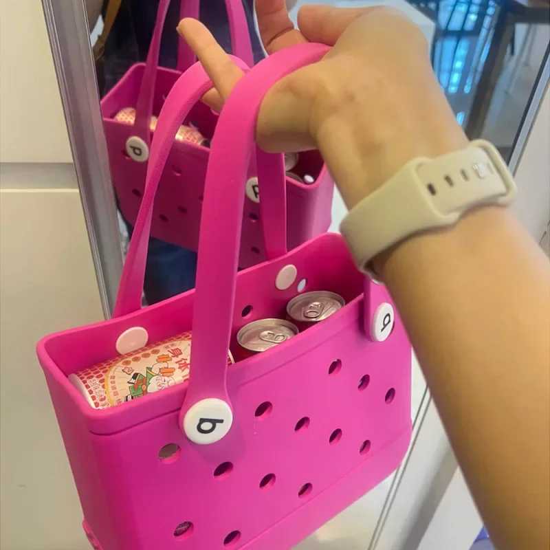 Rubber Wenbo Ge Bag Fi Summer Swimming Pool Shopping Handbag EVA Small Capacity Shopping Basket Fem Makeup Handbag Beach Jelly Bag Y241212