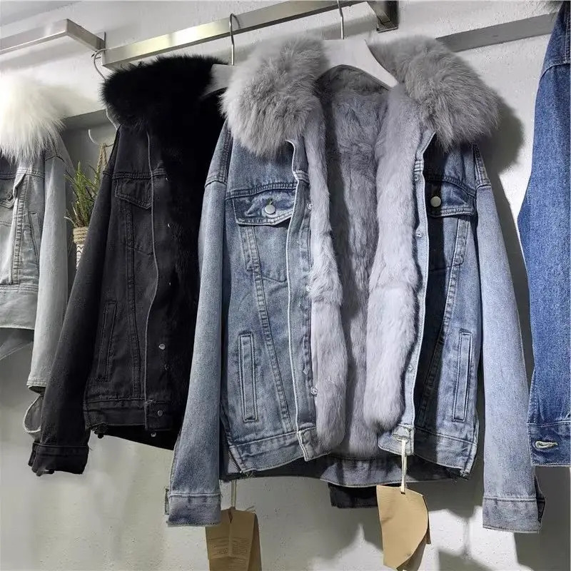Womens large fur collar denim jacket loose fit for winter 2024 paired with a velvet thick cotton coat 241211